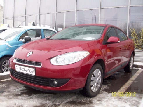 Автомобиль Renault Fluence