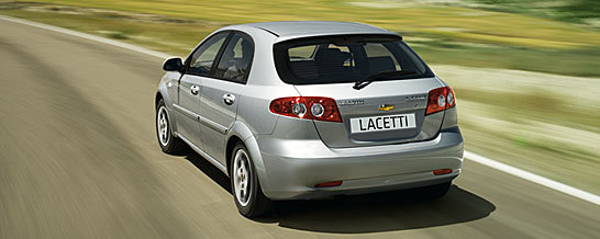 Автомобиль Chevrolet Lacetti хэтчбек