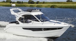 Яхта GALEON 300 FLY