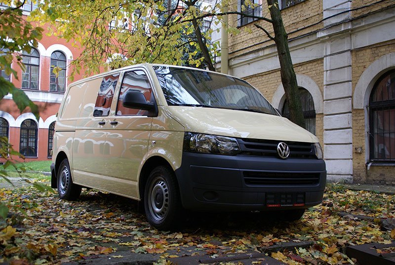 Бронированный автомобиль Лаура на базе шасси VW T5