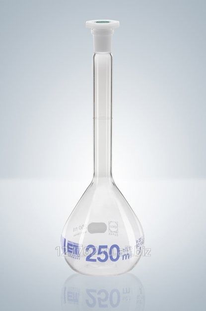 Колба мерная Hirschmann 10 мл, класс A, светлое стекло, со шлифом NS 10/19 и пластиковой пробкой Артикул 2820161