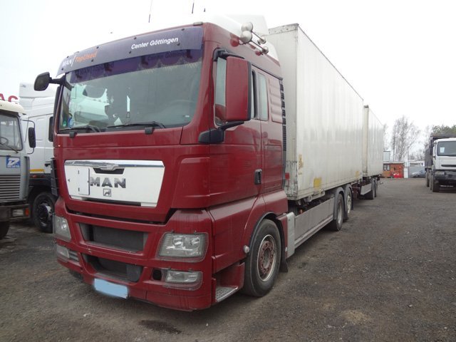 Автопоезд MAN TGX 26.440