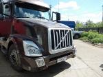 Дополнительные фары на Volvo VNL 670