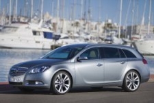 Автомобиль Opel Insignia Universal