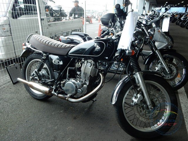 Мотоцикл  дорожный No. B5811 Yamaha SR400