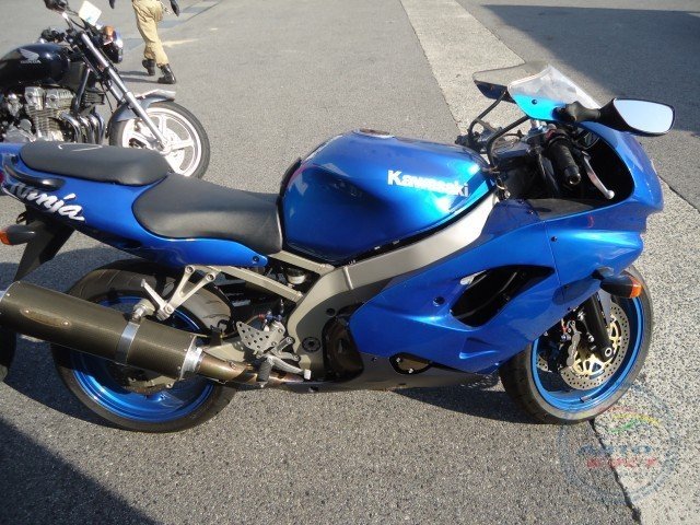 Мотоцикл  спортбайк No. B3049 Kawasaki ZX-9R