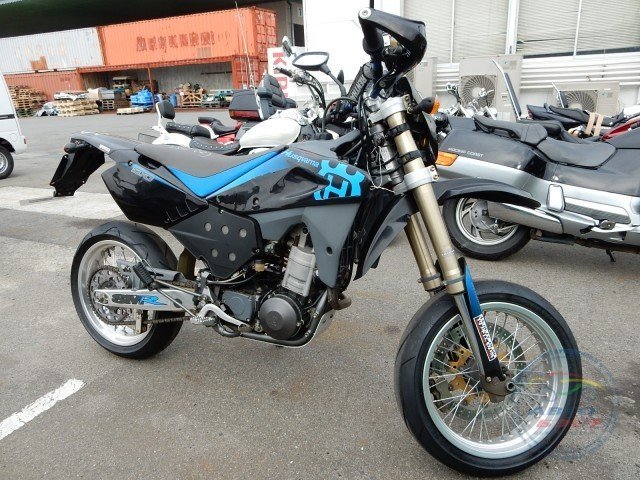 Мотоцикл  внедорожный No. B5613 HUSQVARNA SM570R