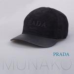 Бейсболка Prada