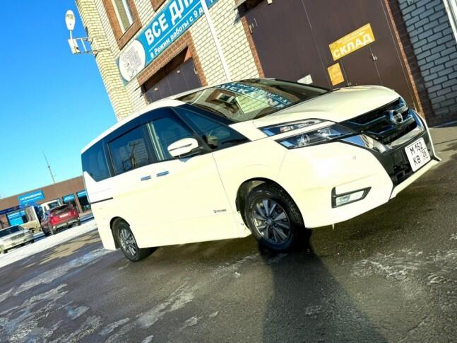 Nissan Serena 1.2 e-Power Highway Star V