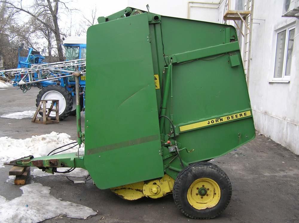 Пресс-подборщик JOHN DEERE 550