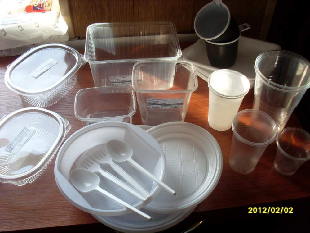 Одноразовая посуда, контейнеры в ассортименте
