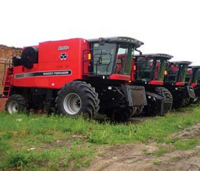 Комбайн зерноуборочный MASSEY FERGUSON 9895