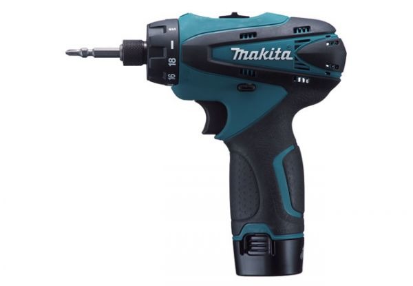 Дрель-шуруповерт аккумуляторный Makita DF030DWE