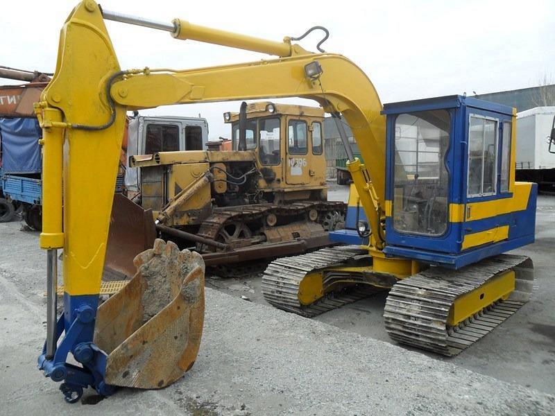 Гусеничный экскаватор Komatsu