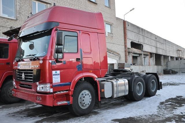 Тягач HOWO 6x4 ZZ4327S3247C