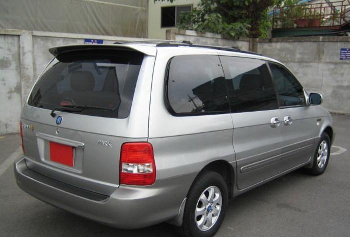 Автомобиль KIA CARNIVAL 2.9 CRDI (144 Hp)