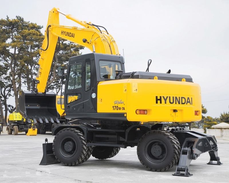 Колесный экскаватор Hyundai R170W-7