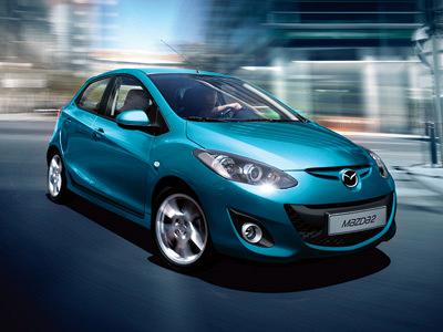 Автомобиль Mazda2