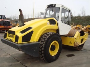 Каток BOMAG BW216DH-4