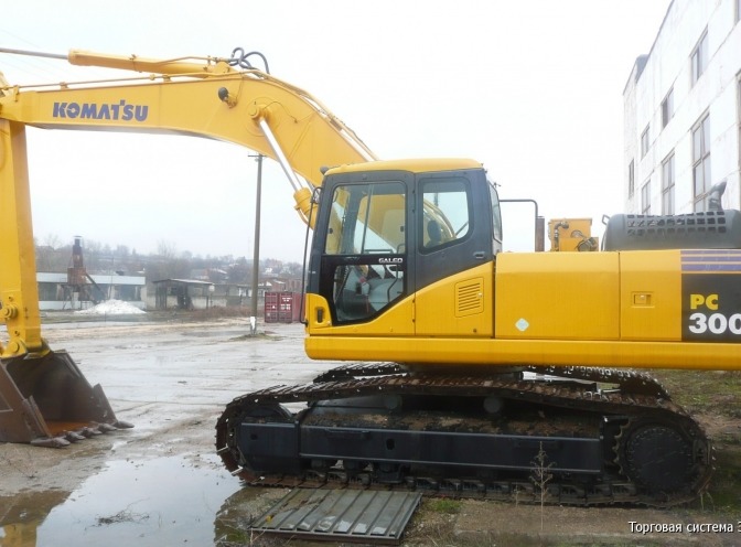 Гусеничный экскаватор Komatsu PC300-8