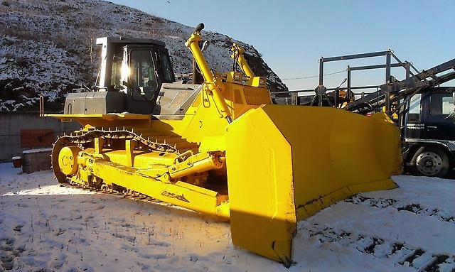 ПРОДАЕТСЯ БУЛЬДОЗЕР KOMATSU D155AX-5