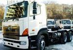 СЕДЕЛЬНЫЙ ТЯГАЧ HINO-72845    Серия 700 крупнотоннажная серия грузовых автомобилей компании Hino Motors Ltd. (A Toyota Group Company)    Модельный ряд с полной массой от 28 до 31 т  Грузоподъемность шасси от 17 до 22 т  2 варианта длины рамы шасси