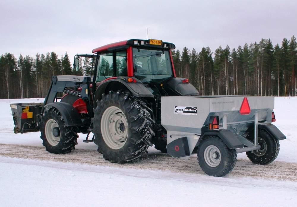 Прицепной распределитель AM 2500 RS