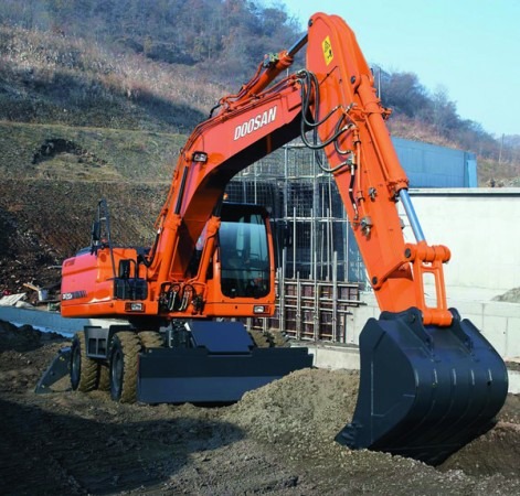 Экскаватор колесный Doosan DX210W