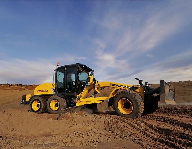 Грейдер New Holland А156.7 6WD