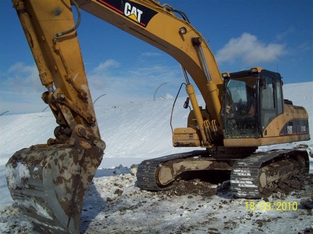 Гусеничный экскаватор CATERPILLAR 324DL