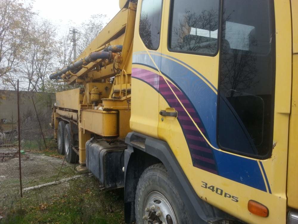 Бетононасос Daewoo 32м 2003 г.в. в наличии