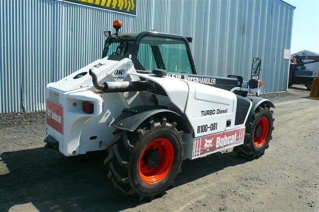 Многофункциональный погрузчик BOBCAT V518