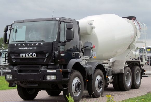 Бетоносмеситель Iveco AD410T42H