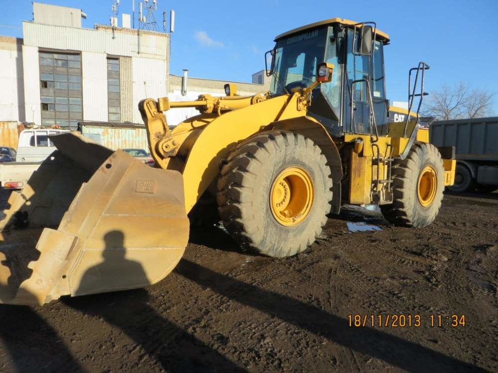 Фронтальный погрузчик CAT 962G