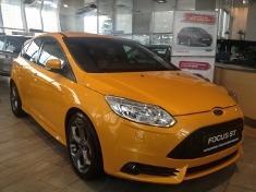 Автомобиль Ford Focus ST