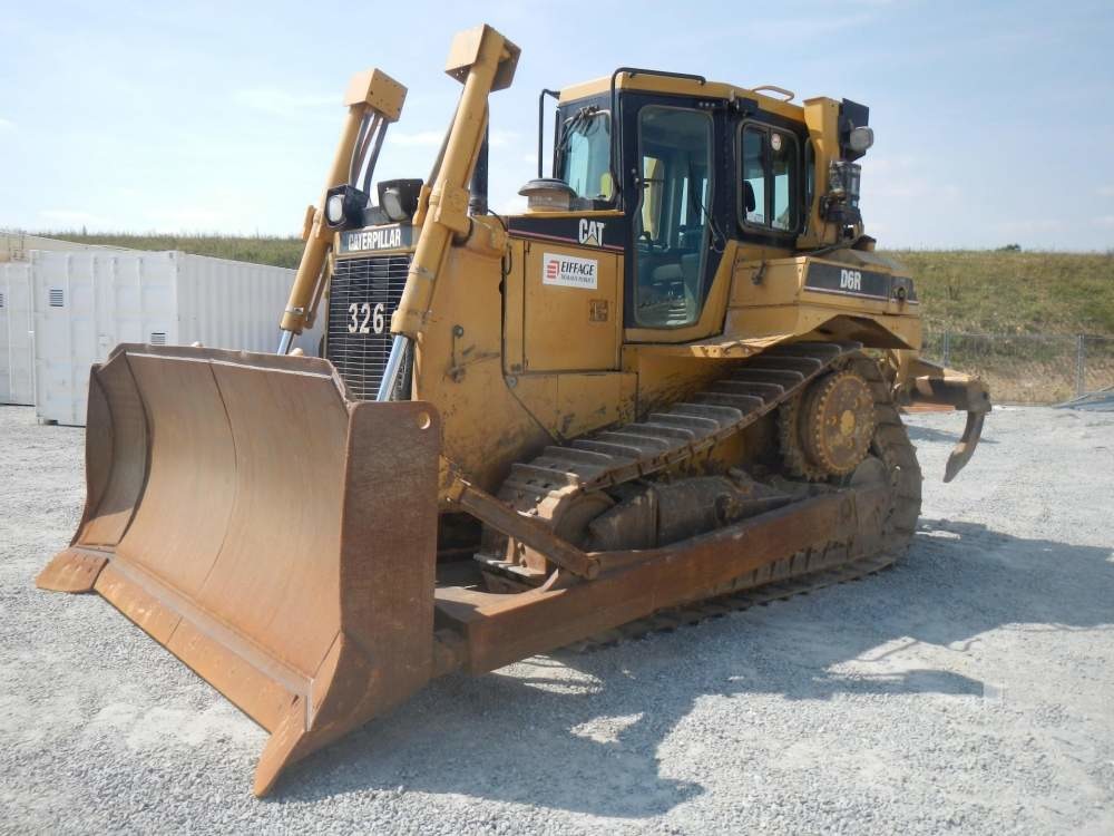 Гусеничный бульдозер CATERPILLAR D6R