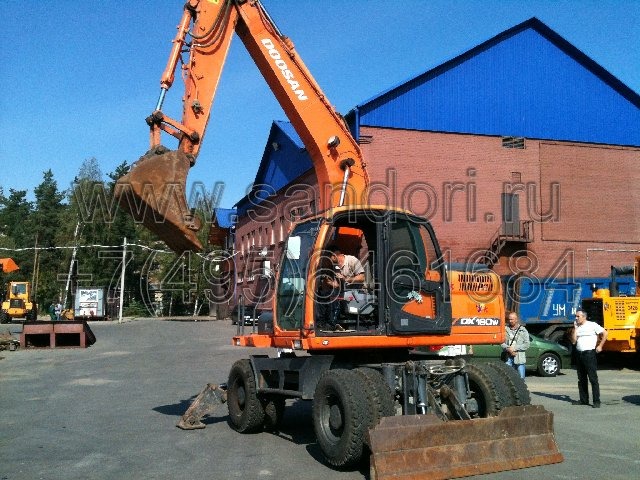 Колесный экскаватор Doosan DX160 W